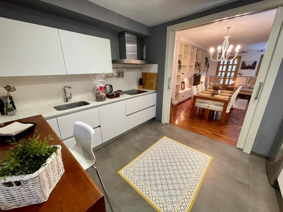 Atico Al Lado Del Ayuntamiento Appartement Oviedo Buitenkant foto