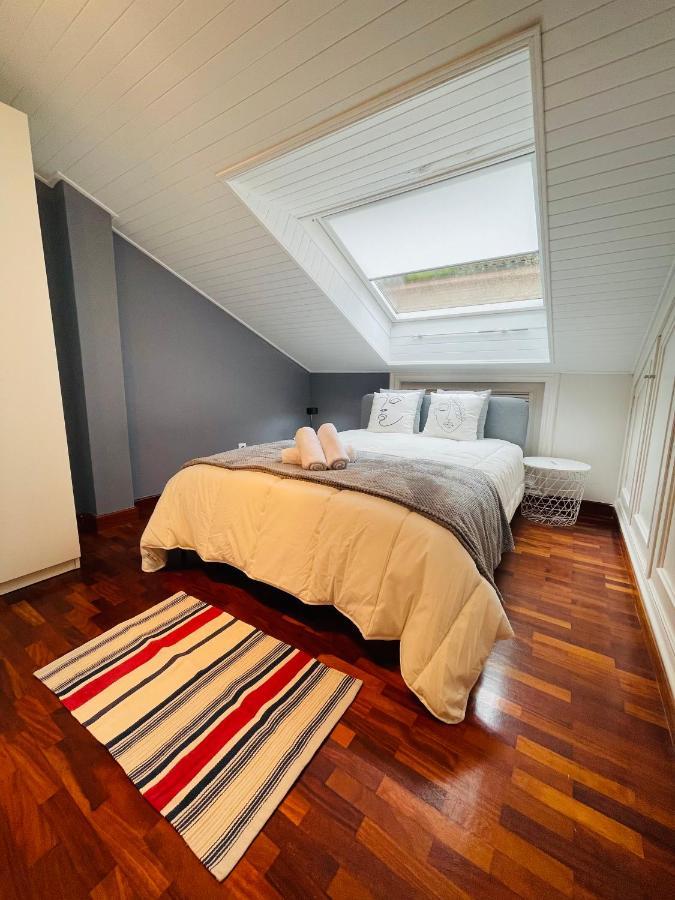 Atico Al Lado Del Ayuntamiento Appartement Oviedo Buitenkant foto