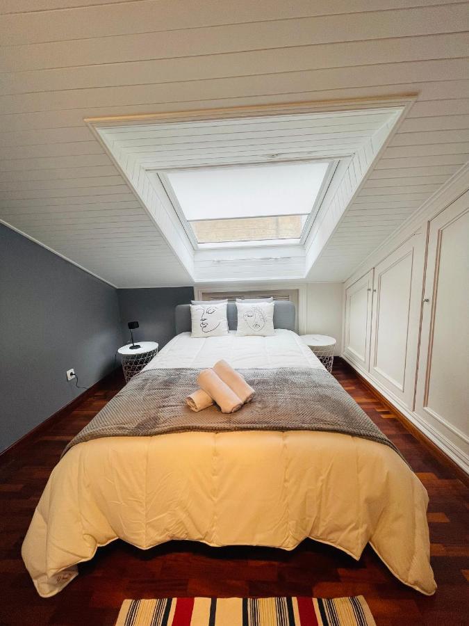 Atico Al Lado Del Ayuntamiento Appartement Oviedo Buitenkant foto