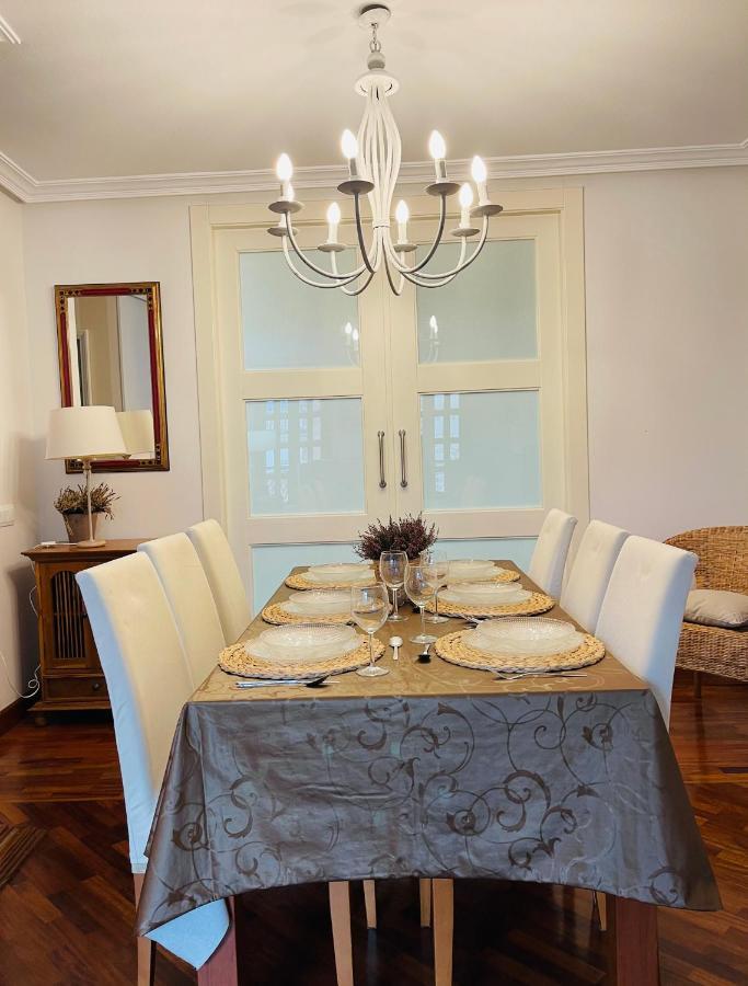 Atico Al Lado Del Ayuntamiento Appartement Oviedo Buitenkant foto